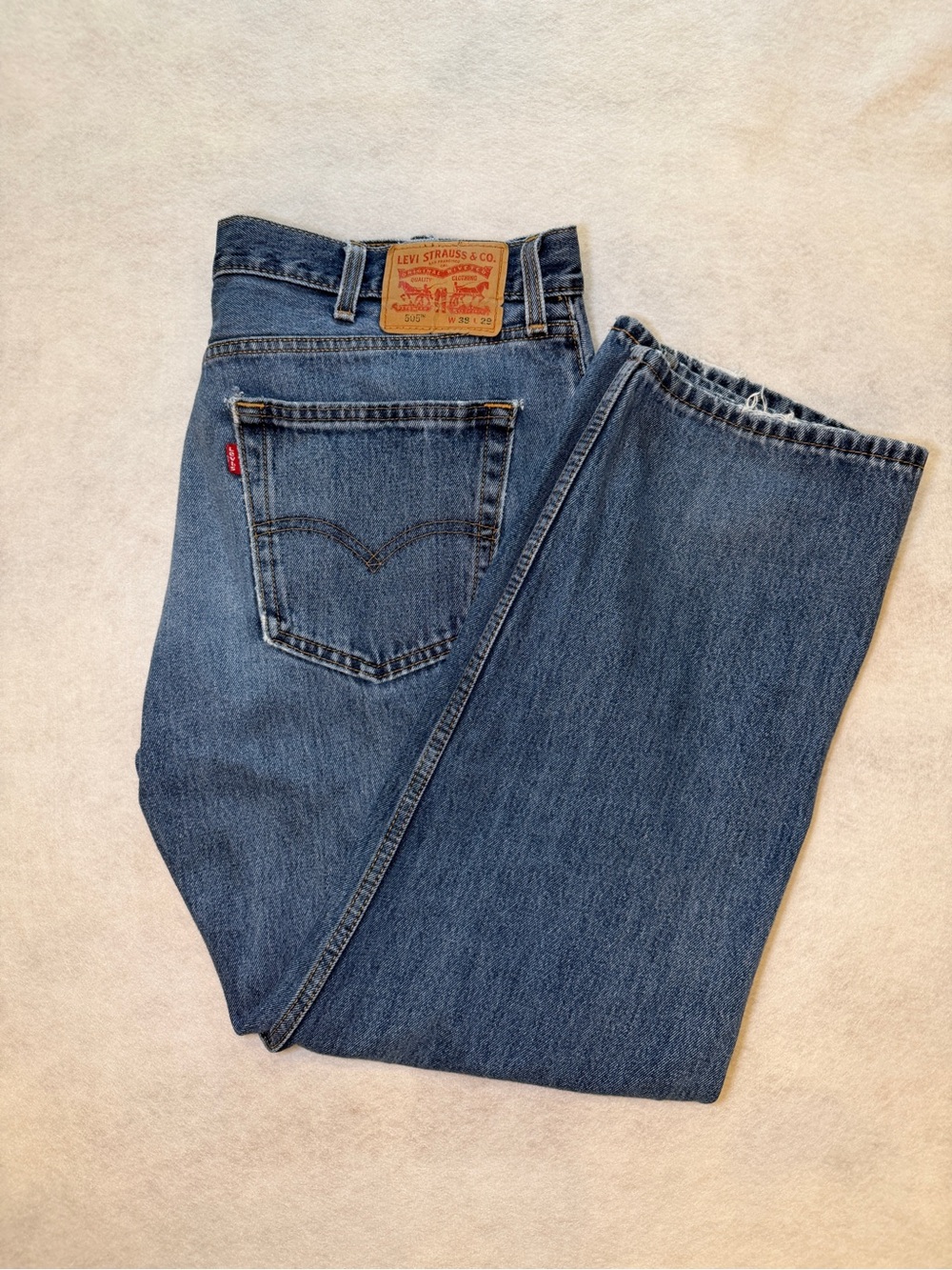 Men's Levi's 505 Straight Leg Actual Size 38 X 28, Distressed, Med to Dark Wash